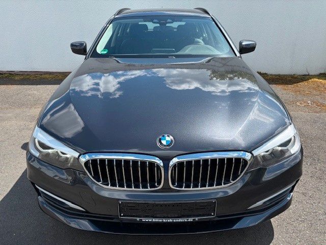 Gebraucht BMW 520 190 PS (139 kW) 2019 Grau Limousine