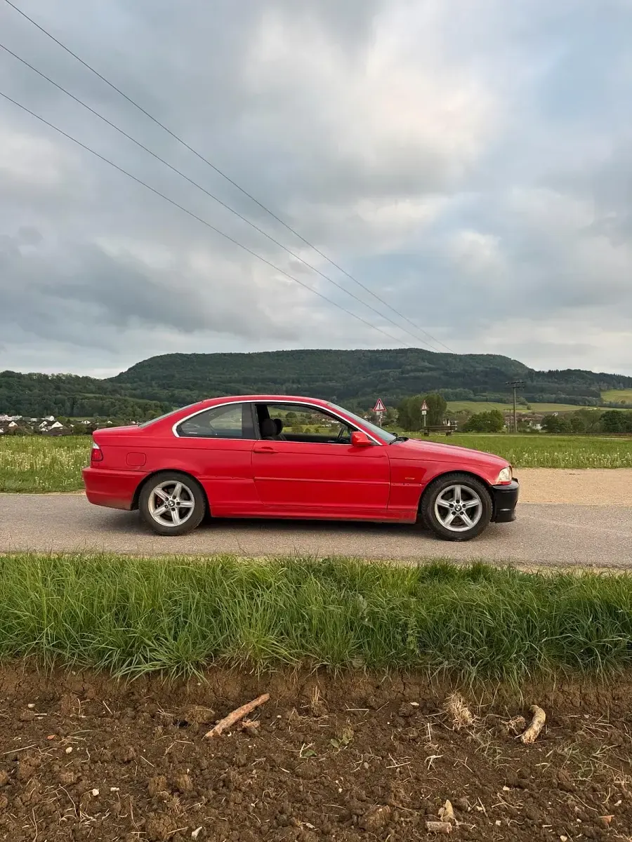 Gebraucht BMW 320 150 PS (110 kW) 1999 Rot Coupé