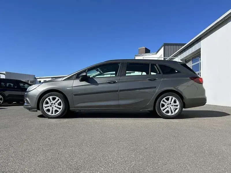 Gebraucht Opel Astra Edition 110 PS (80 kW) 2019 Grau Kombi