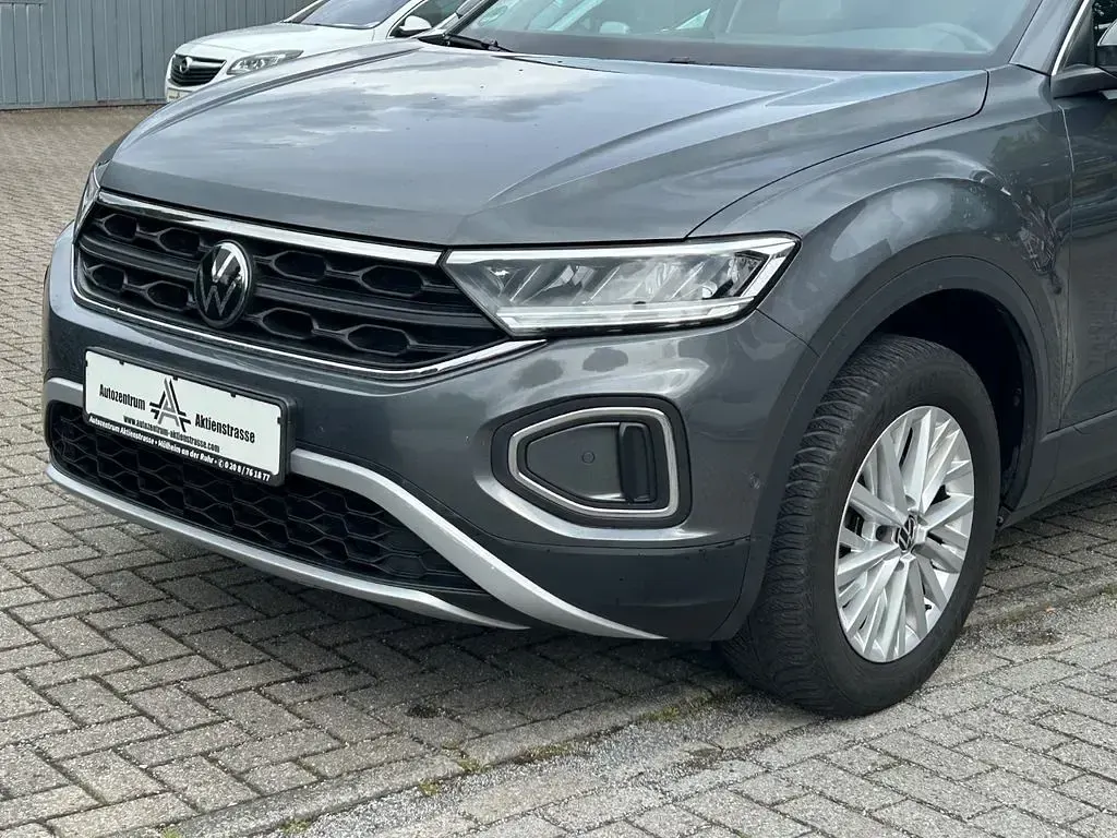 Gebraucht VW T-Roc Life 110 PS (80 kW) 2022 Grau SUV