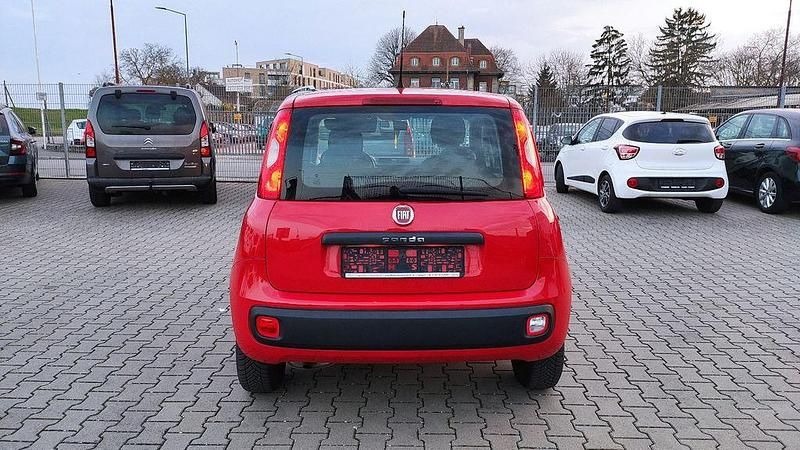 Gebraucht Fiat Panda Easy 69 PS (50 kW) 2019 Rot Kleinwagen