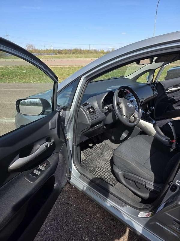 Gebraucht Toyota Auris Luna 126 PS (92 kW) 2008 Kleinwagen