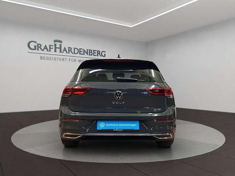 Gebraucht VW Golf VIII Move 110 PS (80 kW) 2024 Grau Limousine