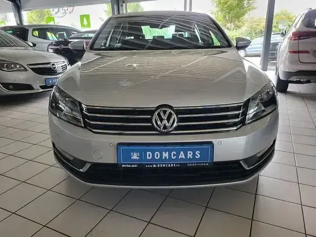 Gebraucht VW Passat 122 PS (89 kW) 2011 Silber Limousine