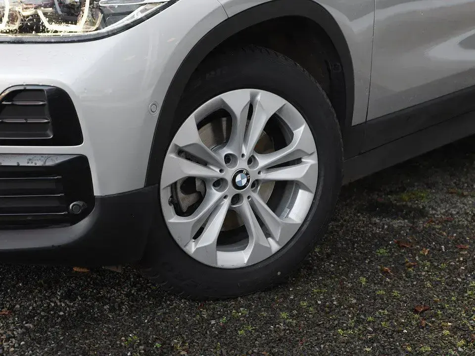 Używany BMW X2 Shadowline 136 KM (100 kW) 2021 Szary SUV