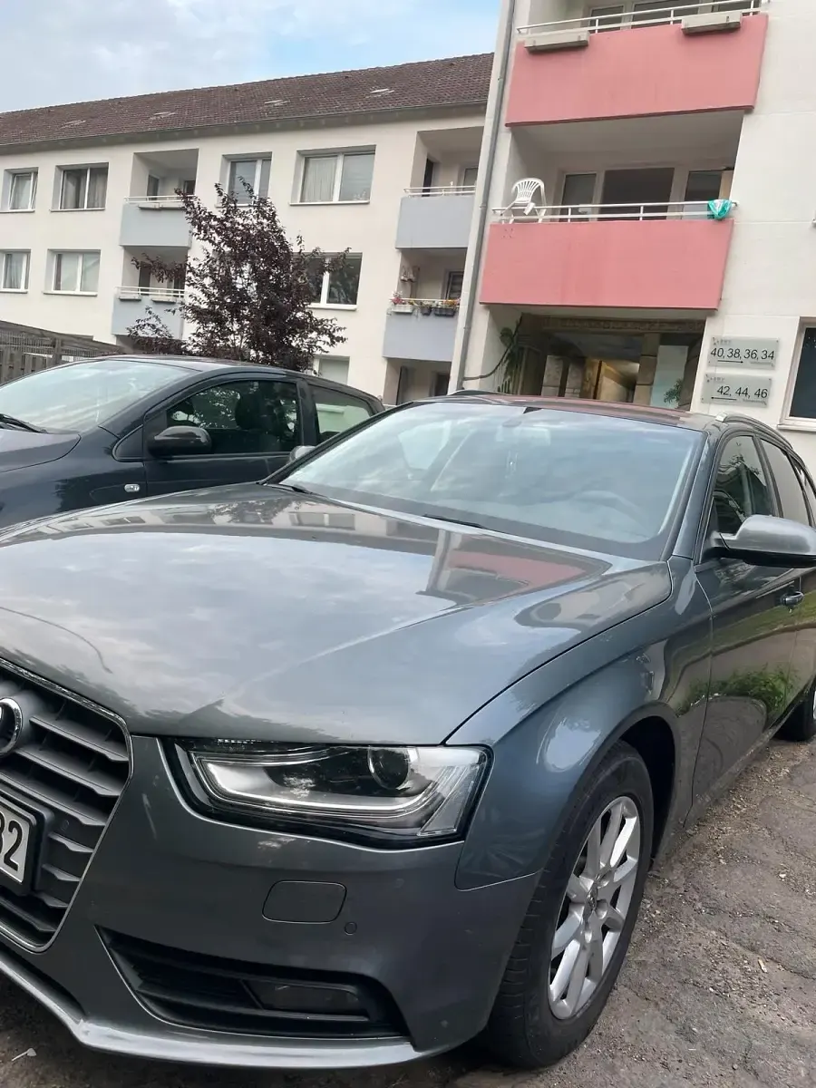 Gebraucht Audi A4 150 PS (110 kW) 2014 Grau Kombi