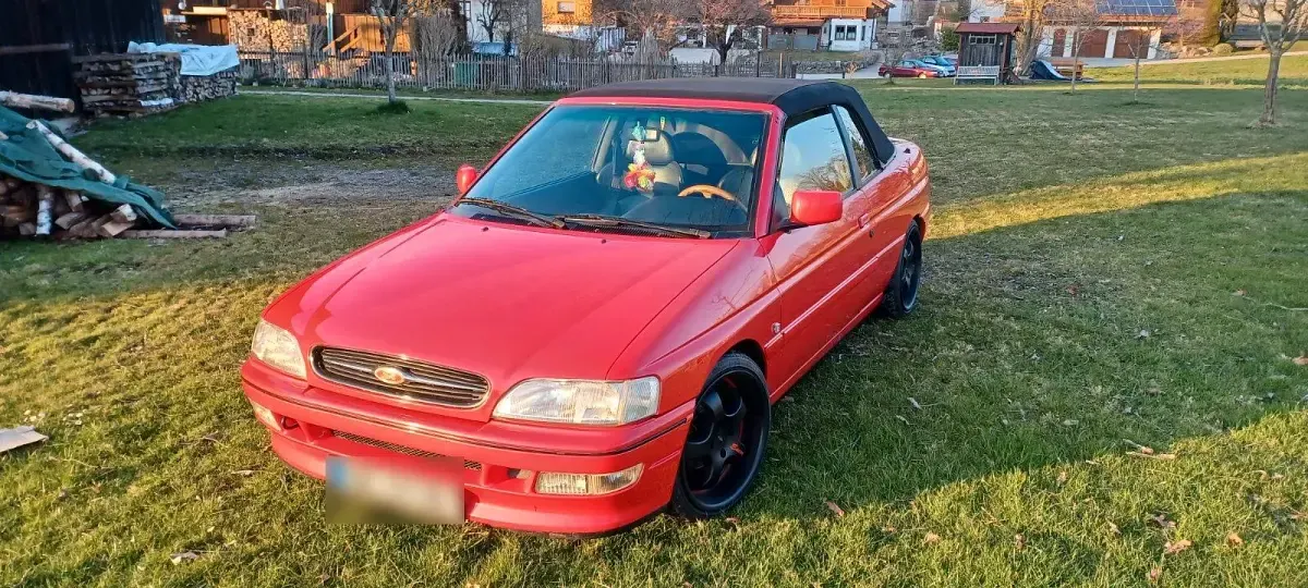 Gebraucht Ford Escort Cabriolet 105 PS (77 kW) 1993 Rot Cabrio