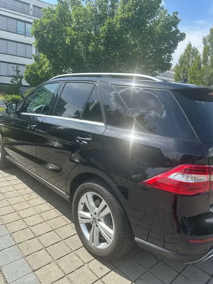 Gebraucht Mercedes ML350 258 PS (189 kW) 2012 Schwarz SUV