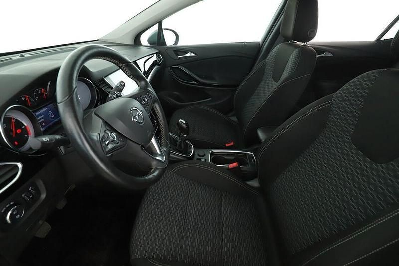 Gebraucht Opel Astra Active 110 PS (80 kW) 2016 Schwarz Limousine