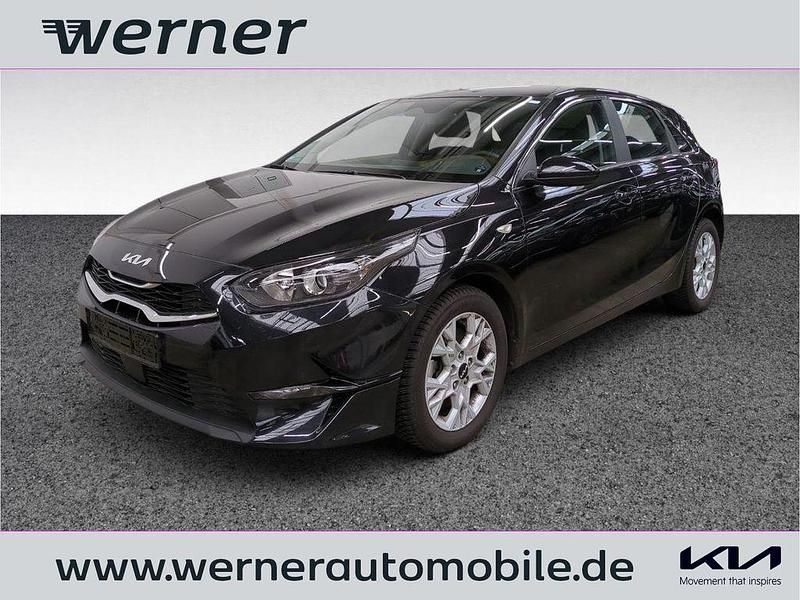 Gebraucht Kia Ceed Comfort 141 PS (103 kW) 2024 Schwarz Kleinwagen
