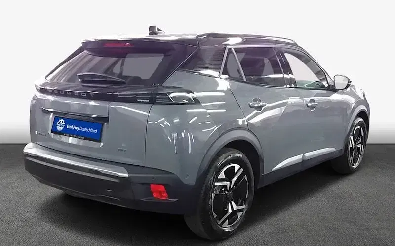 Second-hand Peugeot e-2008 GT 114 kW (156 CP) 2024 Gri SUV