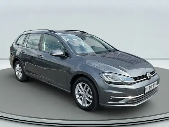 Gebraucht VW Golf VII Comfortline 116 PS (85 kW) 2018 Grau Kombi