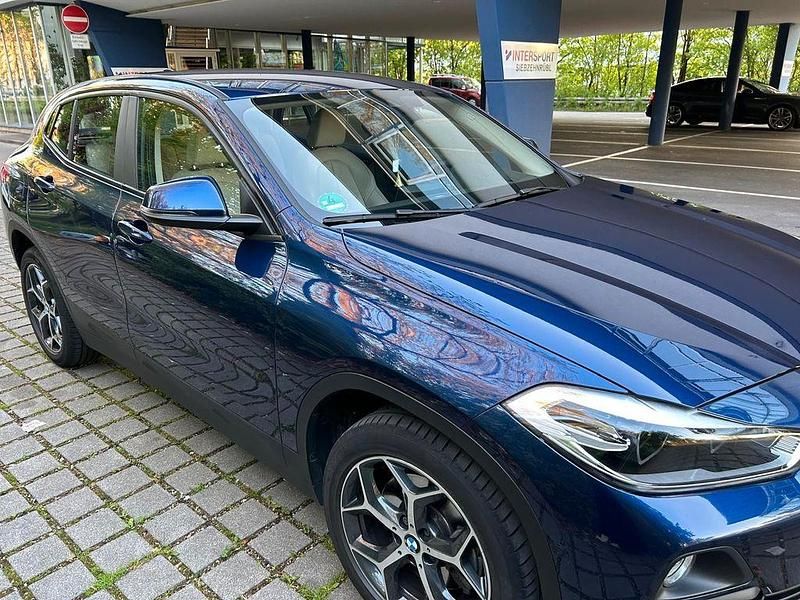 Blau Gebraucht 2018 BMW X2 Advantage SUV | 21.300 € (Guter Preis) - Bild 1/4