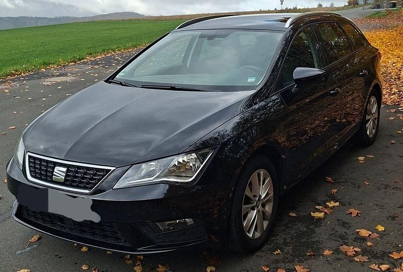 Schwarz Gebraucht 2017 Seat Leon ST Style Kombi | 10.400 € (Guter Preis) - Bild 1/4