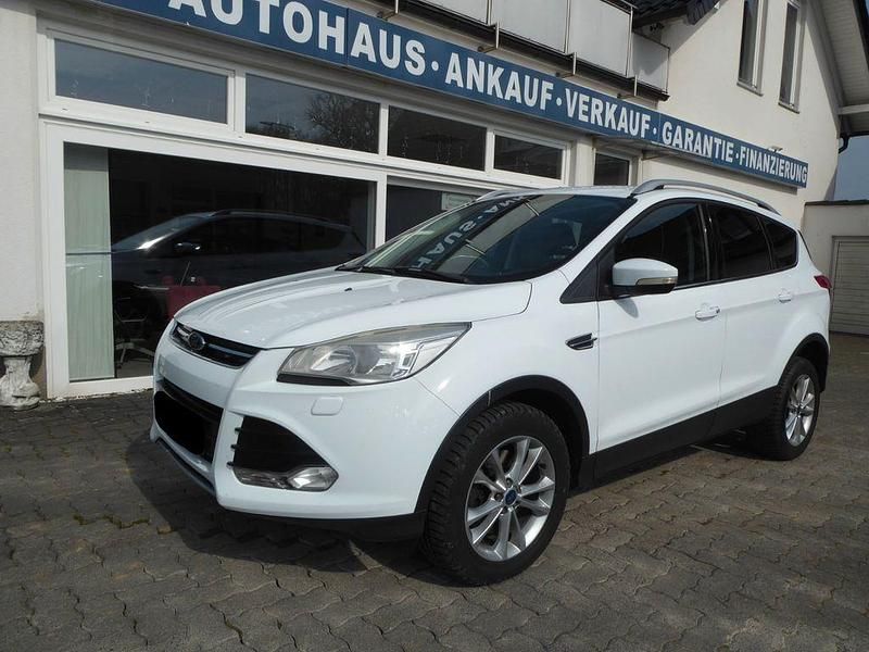 Gebraucht Ford Kuga Titanium 140 PS (102 kW) 2013 Weiß SUV