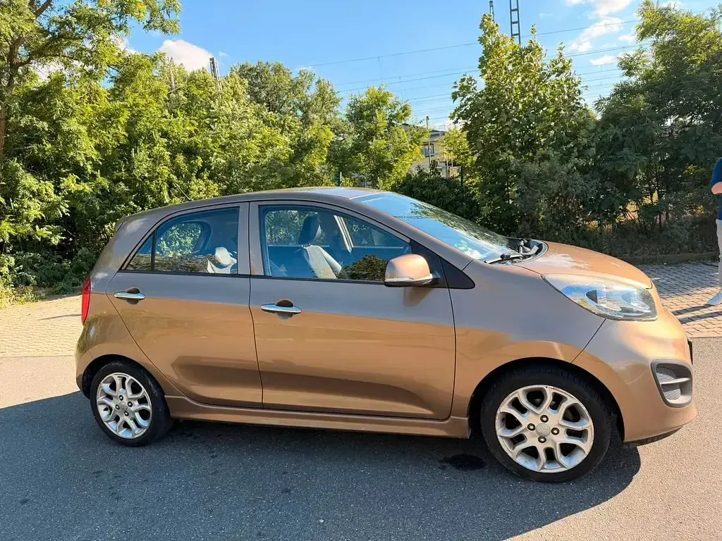 Gebraucht Kia Picanto 69 PS (50 kW) 2012 Braun Kleinwagen