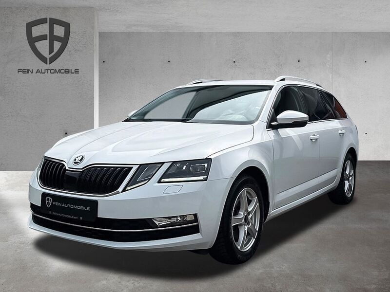 Moonweiss metallic Gebraucht 2019 Skoda Octavia Style Kombi | 10.900 € (Superpreis) - Bild 1/4