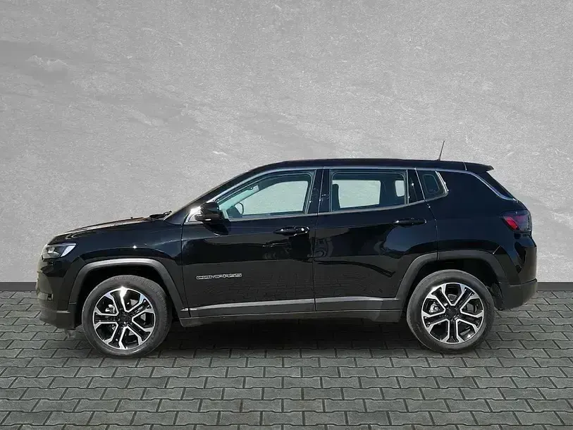 Usado Jeep Compass 131 HP (96 kW) 2025 Preto SUV