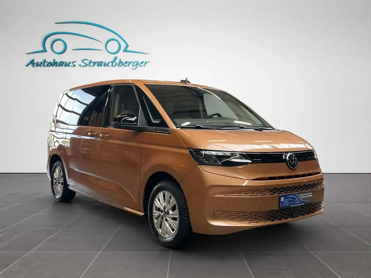 Gebraucht VW T7 Basis 150 PS (110 kW) 2024 Silberblau Van