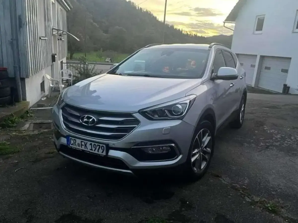 Gebraucht Hyundai Grand Santa Fe Premium 200 PS (147 kW) 2016 Silber SUV