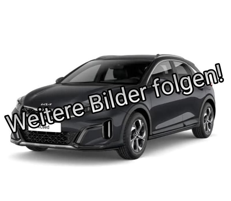 Neu Kia XCeed 150 PS (110 kW) 2026 Magmarot metallic SUV