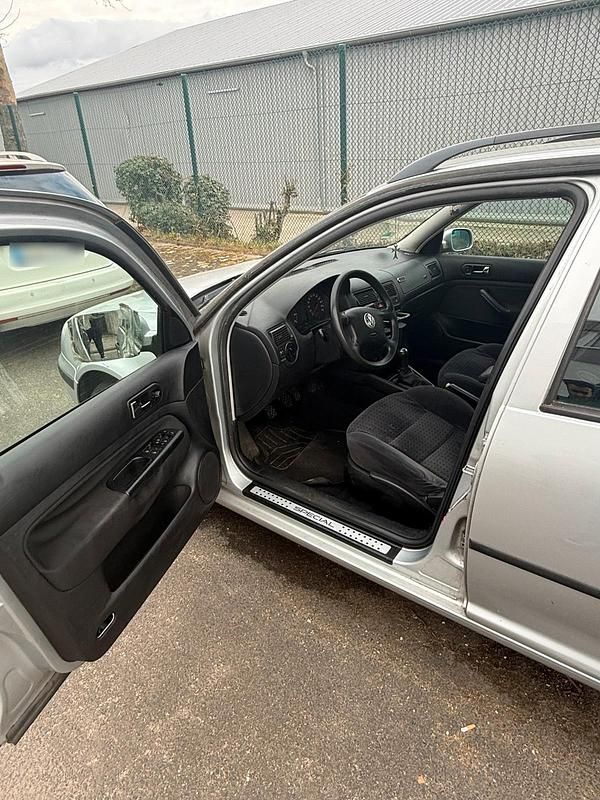 Gebraucht VW Golf IV 75 PS (55 kW) 2001 Weiß Kombi