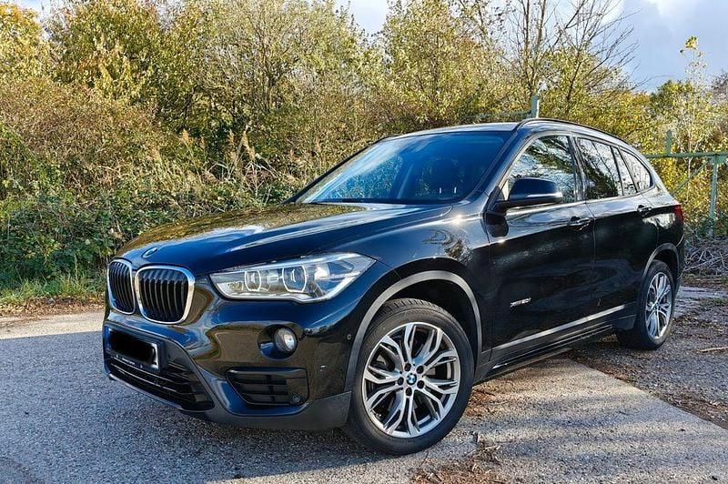 Schwarz Gebraucht 2017 BMW X1 Sport Line SUV | 22.800 € (Fairer Preis) - Bild 1/4