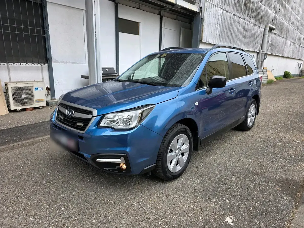 Gebraucht Subaru Forester 147 PS (108 kW) 2016 Blau SUV
