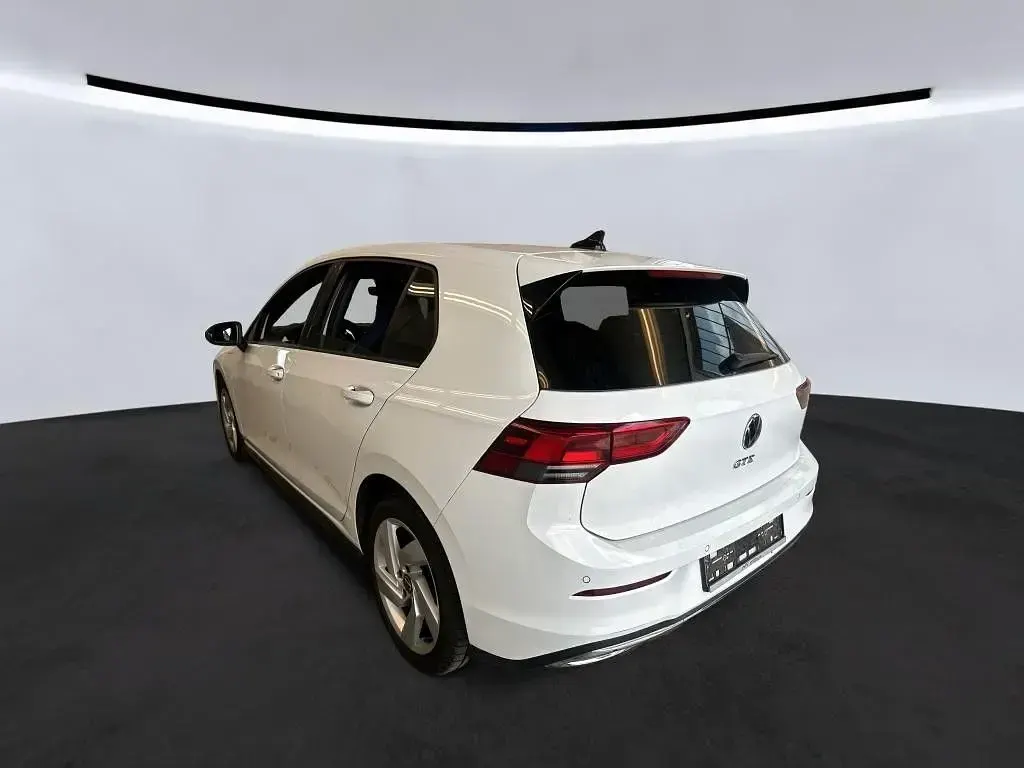 Gebraucht VW Golf VIII GTE 245 PS (180 kW) 2022 Pure white Limousine