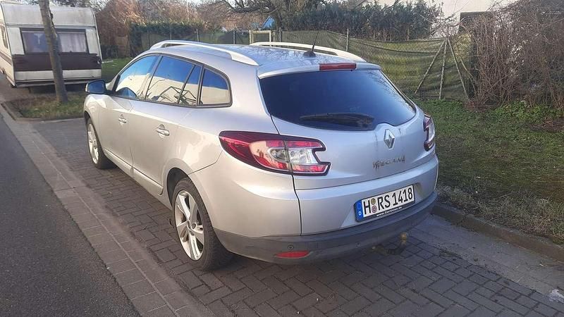 Usata Renault Mégane GrandTour Expression 110 CV (80 kW) 2012 Argento Station wagon