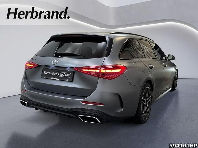 Gebraucht Mercedes C180 AMG 170 PS (125 kW) 2022 Manufaktur lack manufaktur sel Kombi