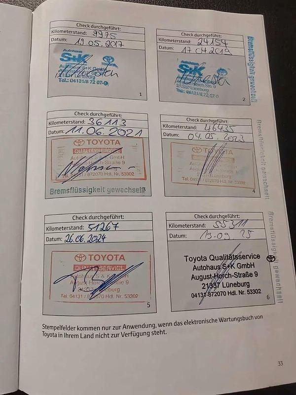 Gebraucht Toyota Yaris Hybrid Lounge 101 PS (74 kW) 2016 Grau Kleinwagen