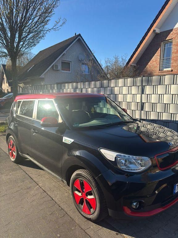 Gebraucht Kia Soul 80 kW (110 PS) 2017 Schwarz SUV