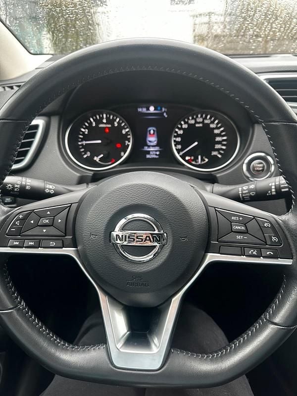 Gebraucht Nissan Qashqai Tekna 115 PS (84 kW) 2019 Grau SUV