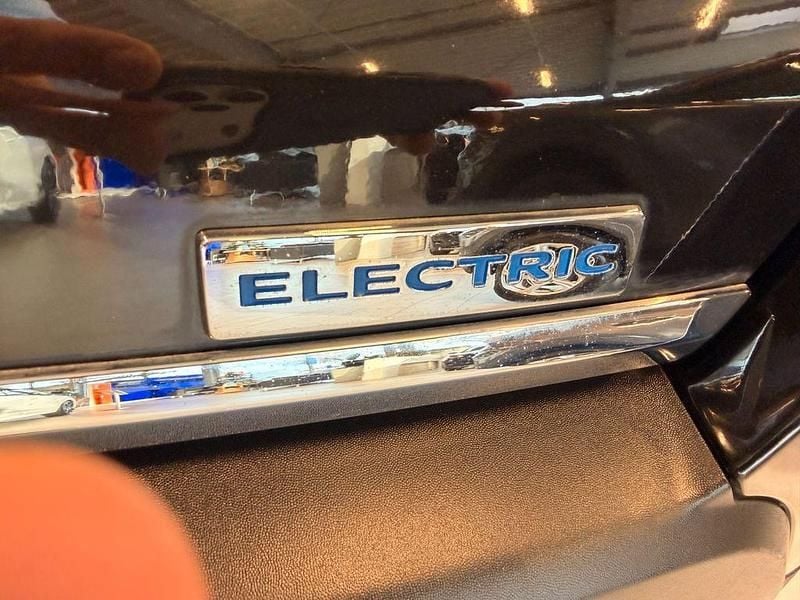 Gebraucht Dacia Spring Comfort Plus 33 kW (45 PS) 2022 Schwarz Kleinwagen