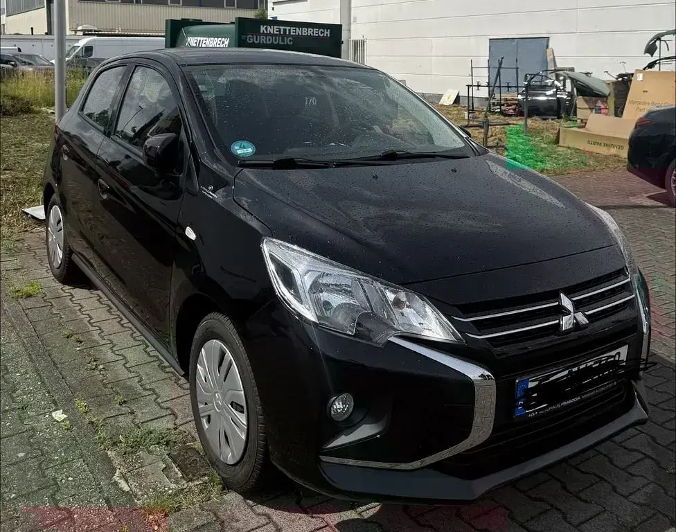 Gebraucht Mitsubishi Space Star 71 PS (52 kW) 2024 Schwarz Kleinwagen