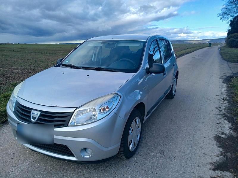 Gebraucht Dacia Sandero 75 PS (55 kW) 2009 Grün Kombi