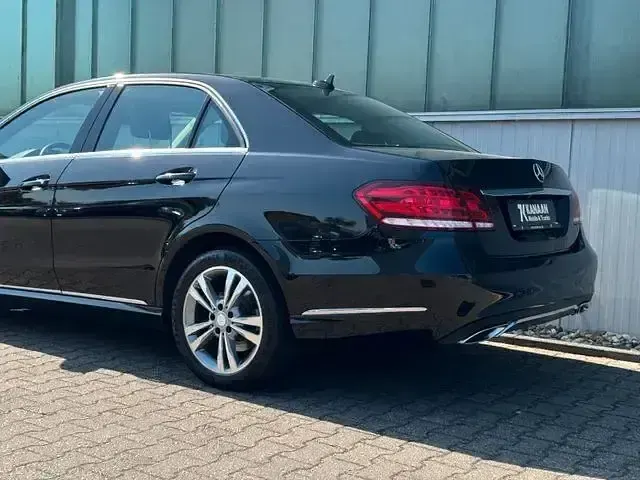 Gebraucht Mercedes E350 Avantgarde 306 PS (225 kW) 2014 Schwarz Limousine