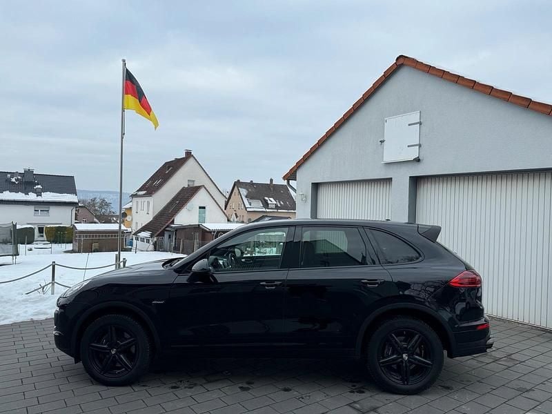 Gebraucht Porsche Cayenne 239 PS (175 kW) 2016 Schwarz SUV