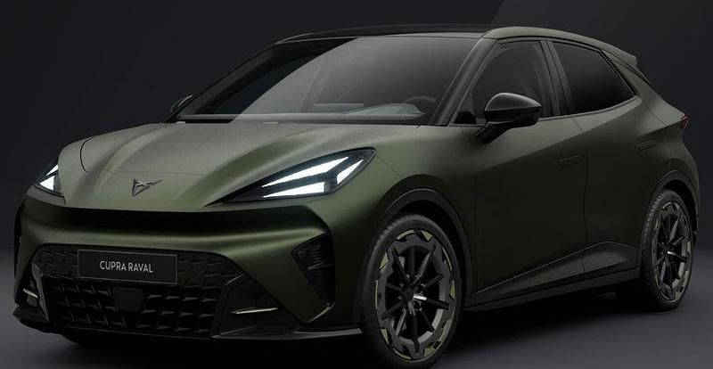 Neu Cupra Raval VZ 166 kW (226 PS) 2026 Manganese green matt Limousine