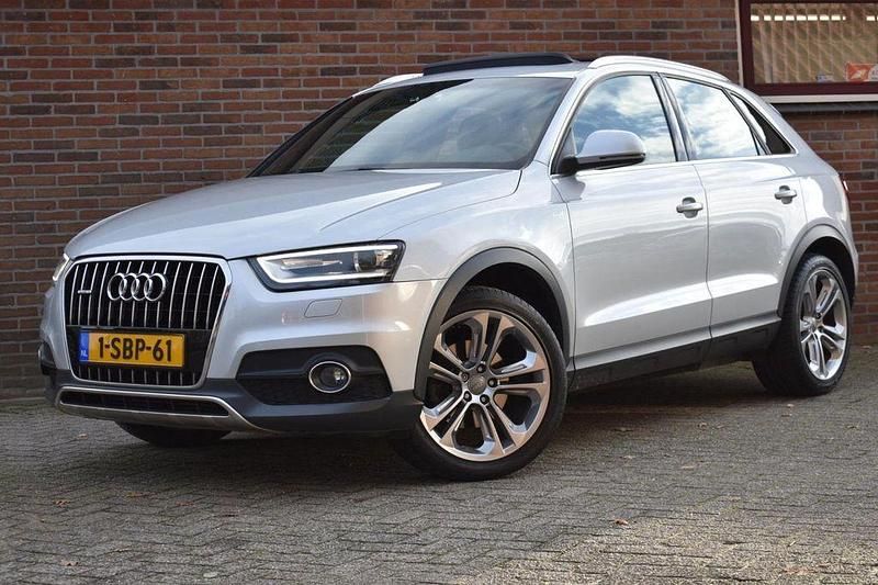 Grau Gebraucht 2013 Audi Q3 Proline SUV | 9.598 € (Guter Preis) - Bild 1/4
