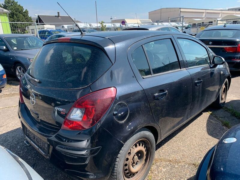 Gebraucht Opel Corsa Sport 125 PS (91 kW) 2009 Schwarz Limousine