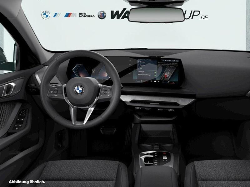 Neu BMW 120 Performance 170 PS (125 kW) 2026 Schwarz Kleinwagen