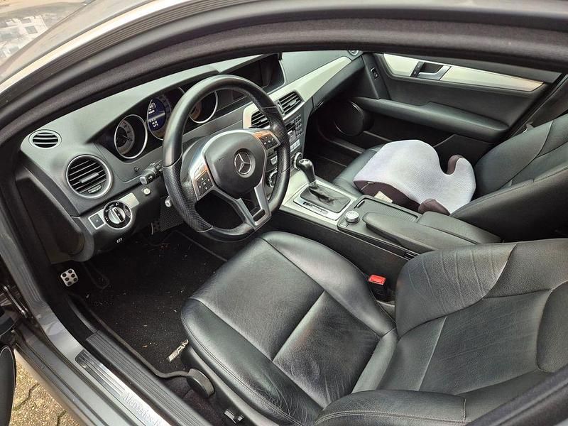 Gebraucht Mercedes C350 Avantgarde 265 PS (194 kW) 2013 Grau Kombi