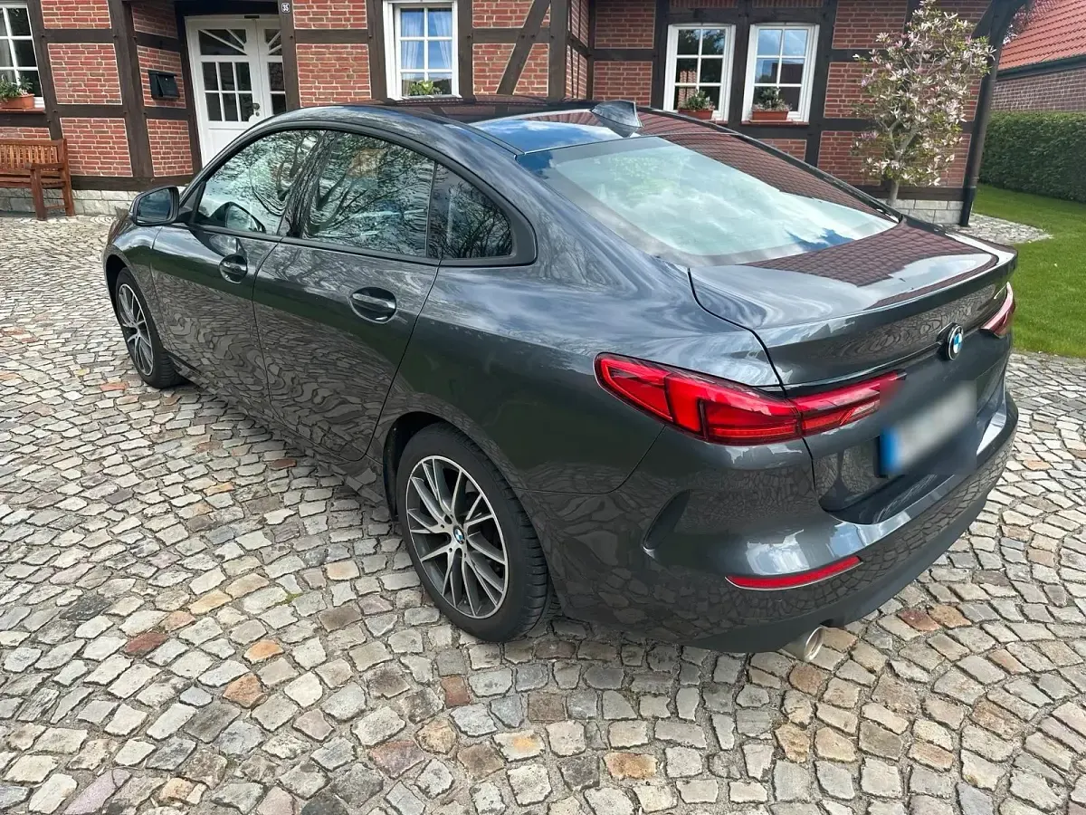 Gebraucht BMW 218 Gran Coupé Comfort Edition 140 PS (102 kW) 2021 Grau Coupé