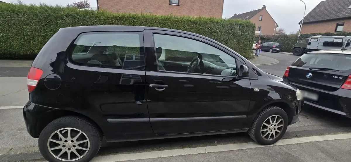 Gebraucht VW Fox 50 PS (36 kW) 2007 Schwarz Kleinwagen