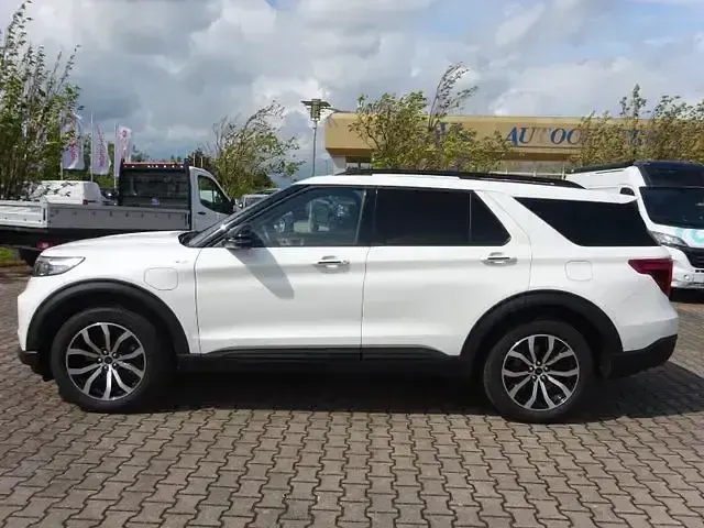 Usado Ford Explorer ST-Line 457 CV (336 kW) 2024 Blanco SUV
