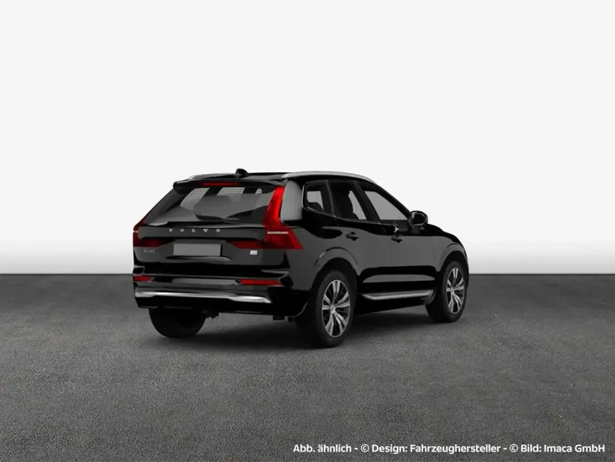 Gebraucht Volvo XC60 Core 197 PS (144 kW) 2023 Black stone, solid SUV