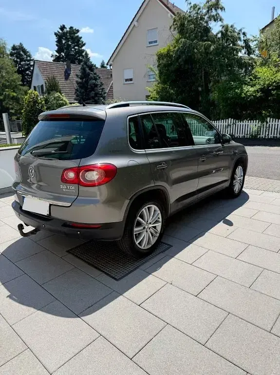 Gebraucht VW Tiguan Team 140 PS (102 kW) 2010 Braun SUV
