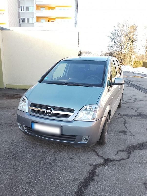 Gebraucht Opel Meriva 101 PS (74 kW) 2004 Silber Van / Kleinbus